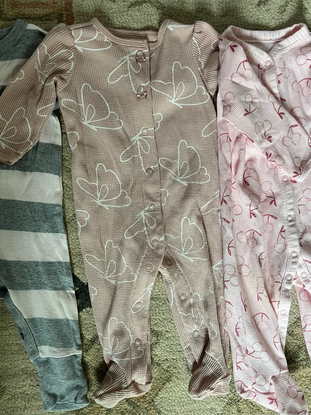 Baby Girls Pajamas Sleepers 3-6 mos bundle - Picture 4 of 5